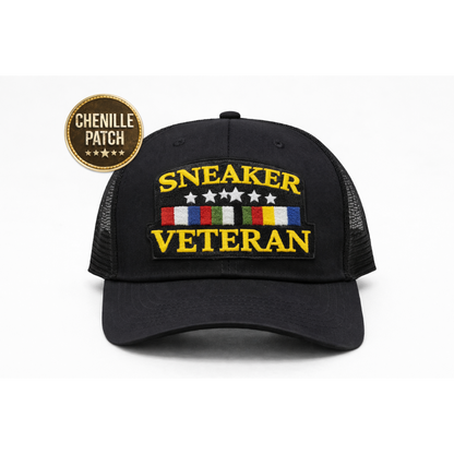 Sneaker Veteran Chenille Patch Hoodie – Streetwear Pullover with Kangaroo Pocket