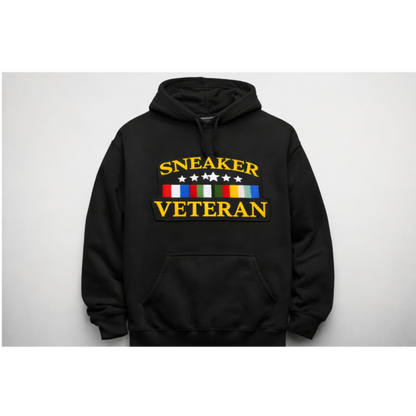 Sneaker Veteran Chenille Patch Hoodie – Streetwear Pullover with Kangaroo Pocket