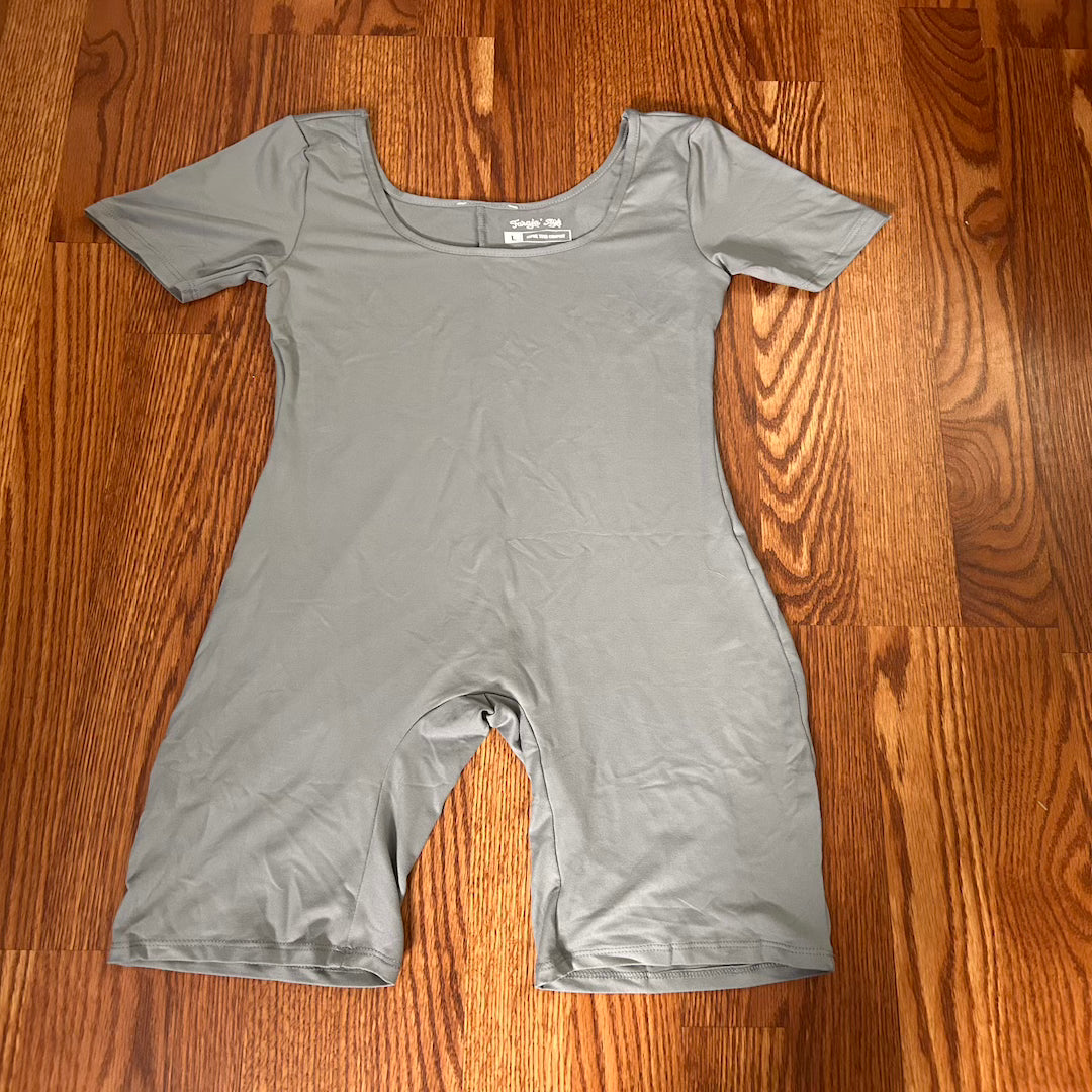 Short Jumper - 2 Colors