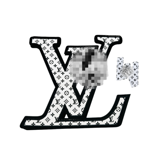 Lou** V White Leather Large Patch